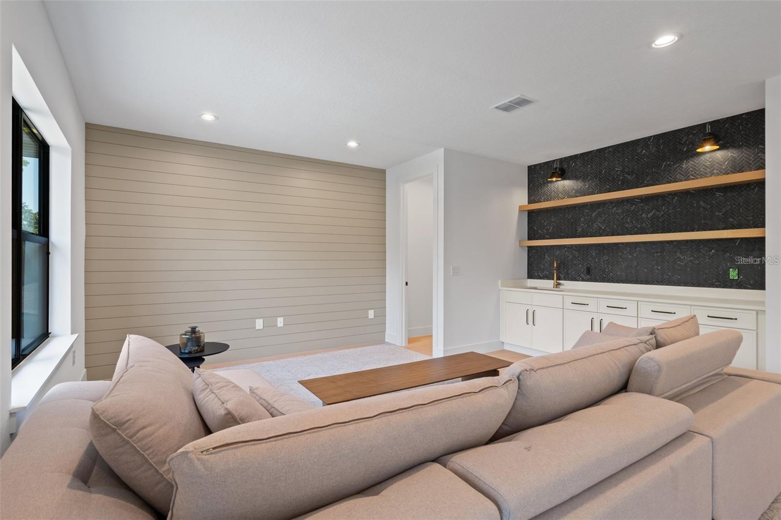 SAWYER SHORES SUB - Residential Lease