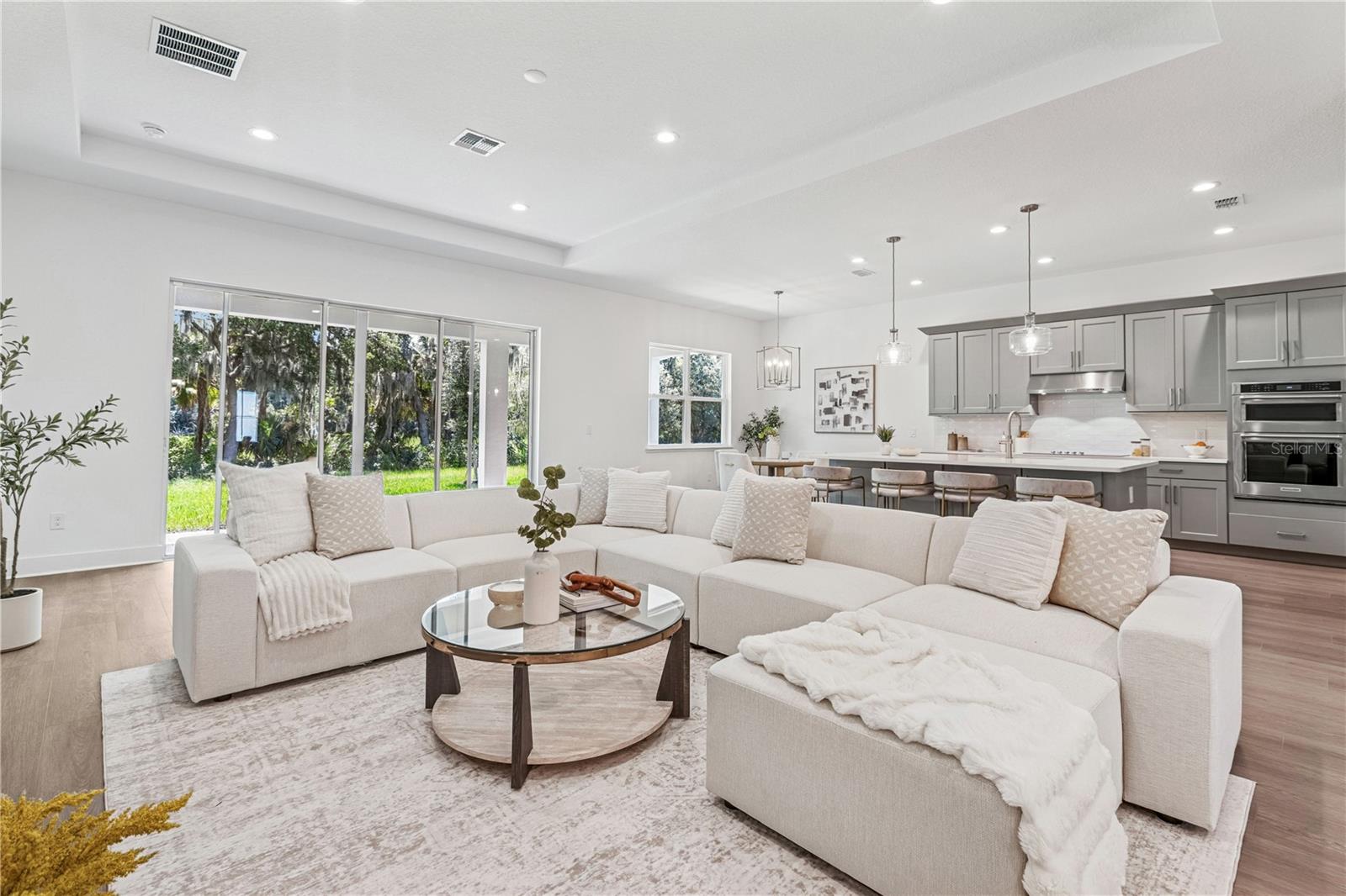 RIVERSIDE OAKS - Residential