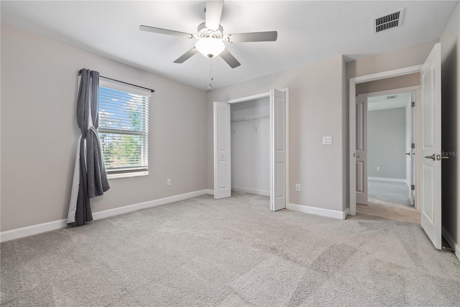 WILLOW SQUARE TWNHMS - Residential