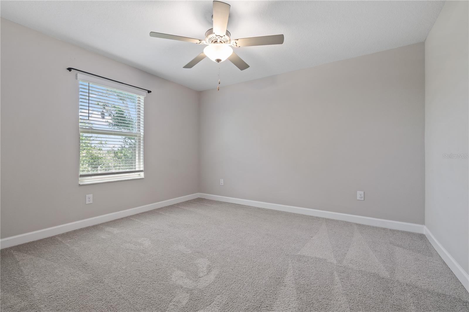WILLOW SQUARE TWNHMS - Residential