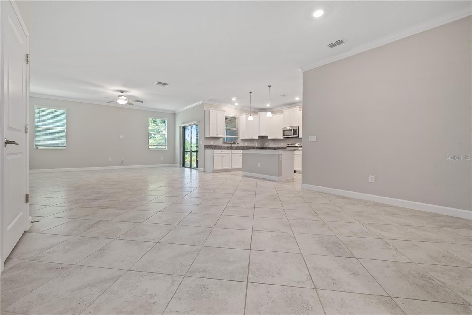 1295 WHITE FOX RUN
