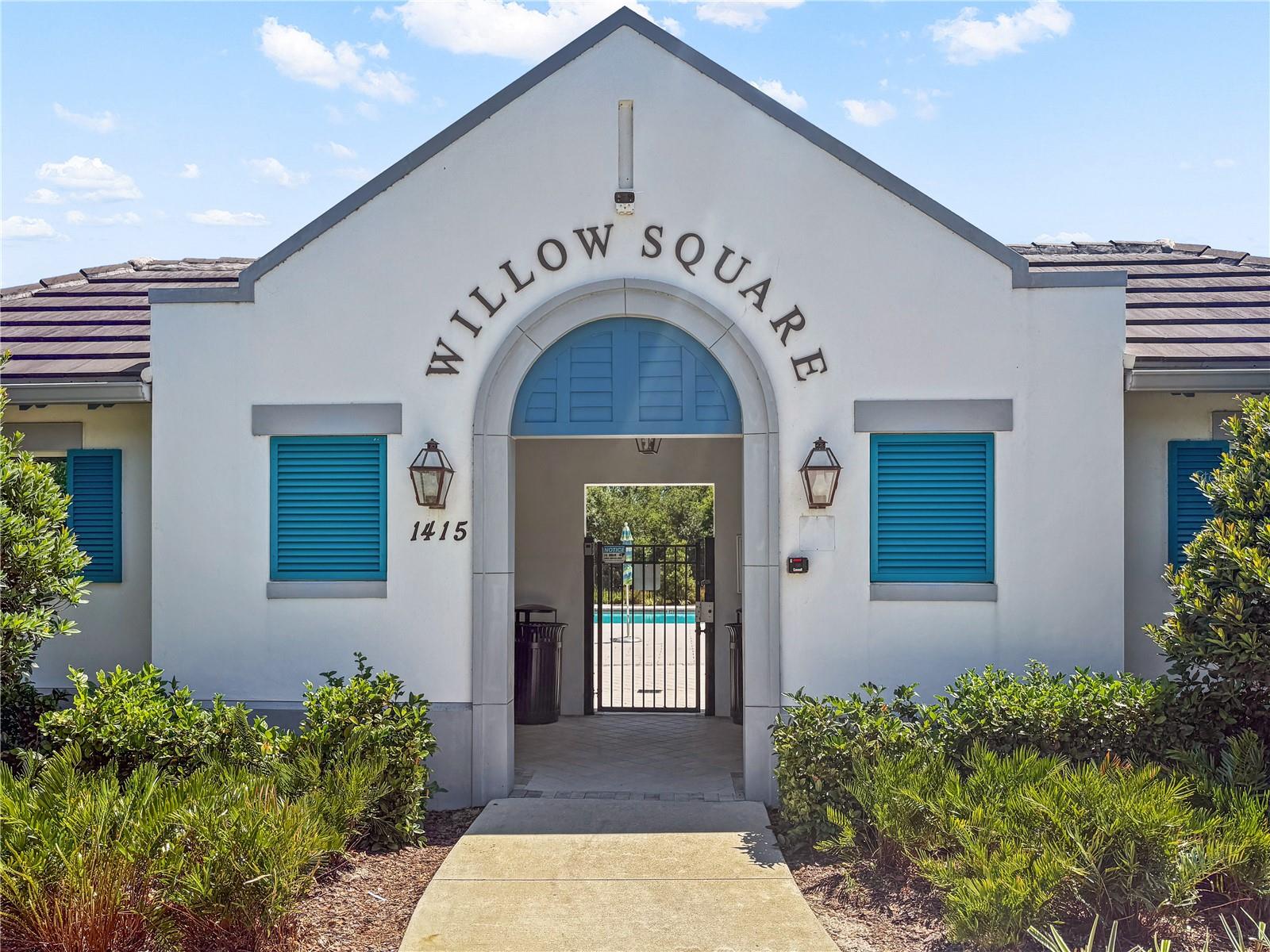 WILLOW SQUARE TWNHMS - Residential