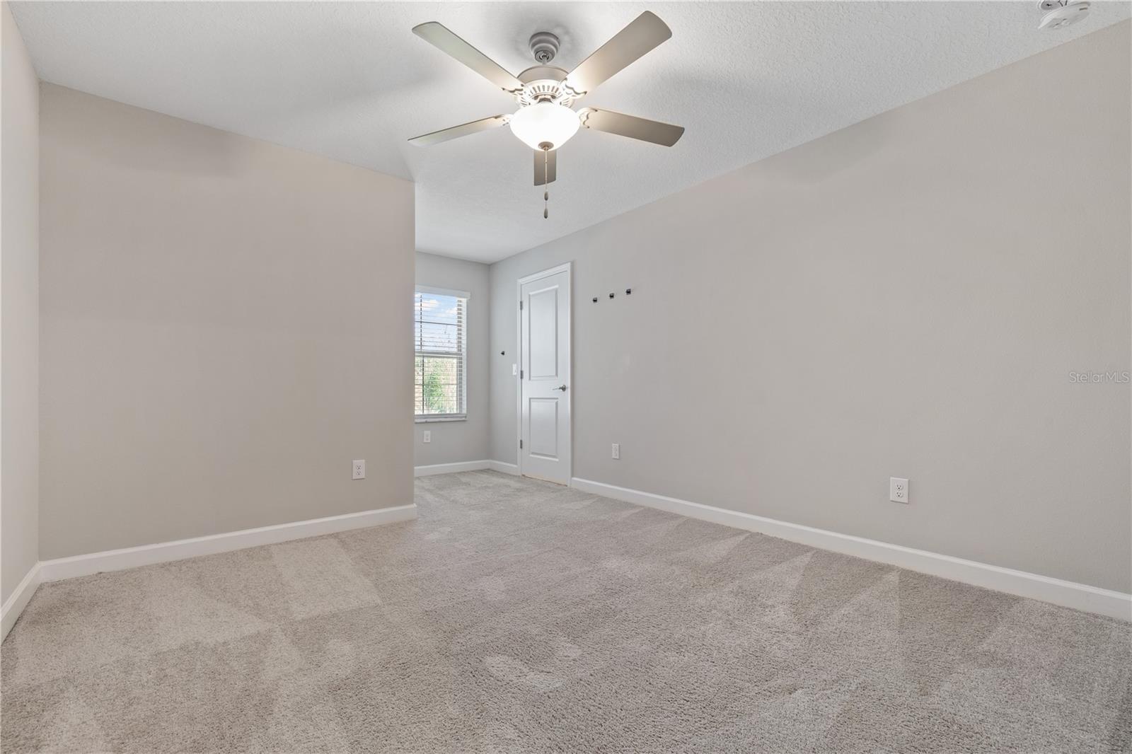 WILLOW SQUARE TWNHMS - Residential