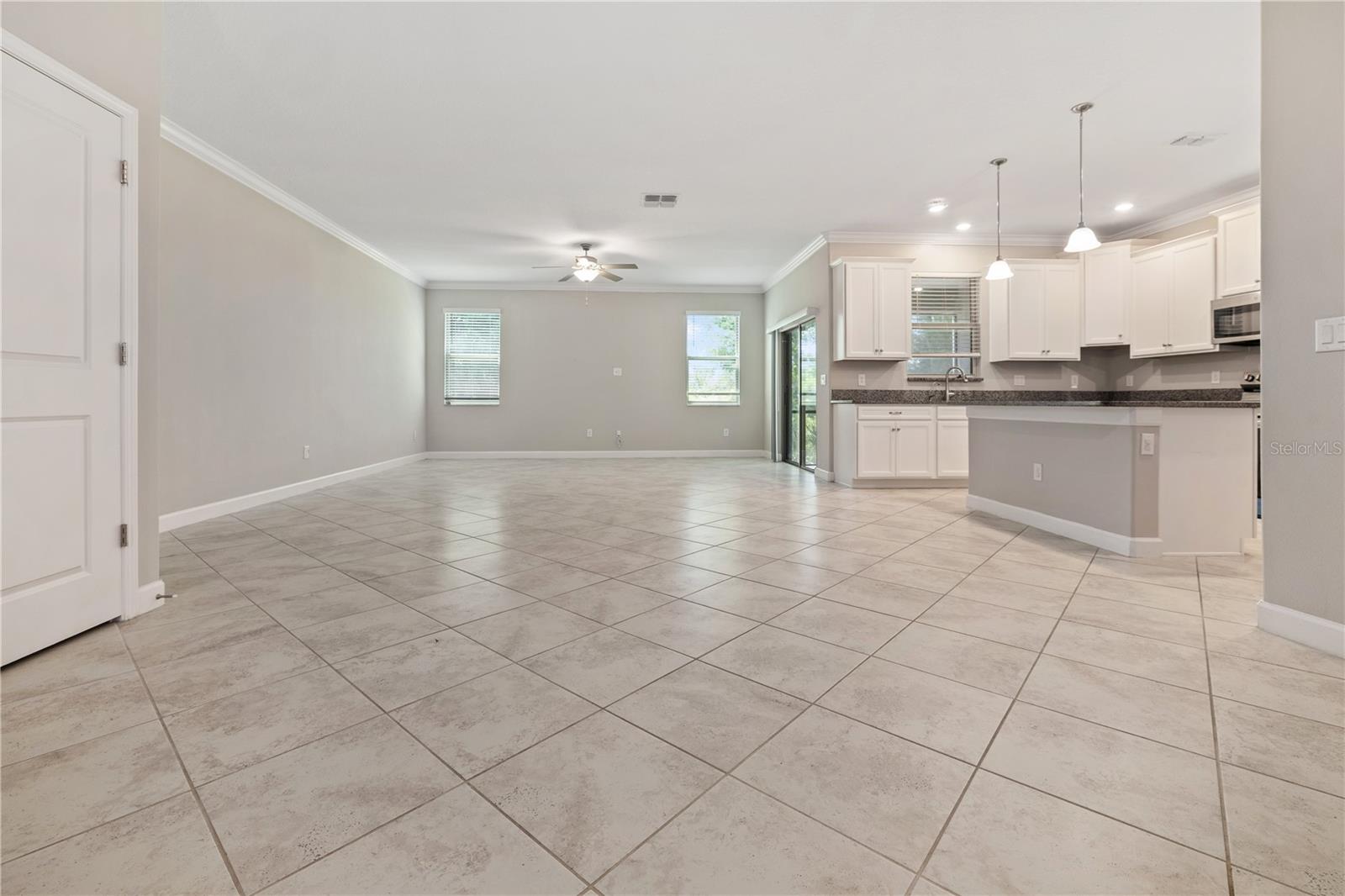 1295 WHITE FOX RUN