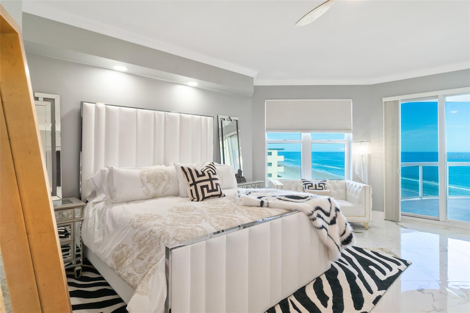 OCEAN VILLAS CONDO - Residential