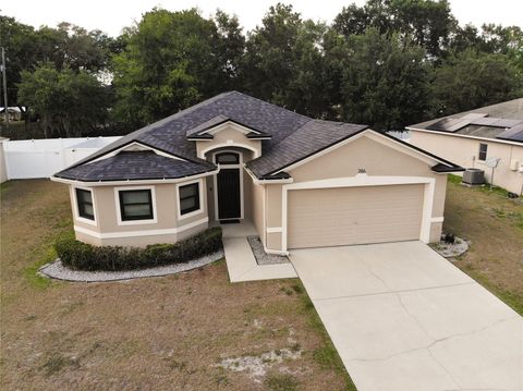 Photo of 786 Barrister Drive, Auburndale, FL 33823 (MLS # L4962036)