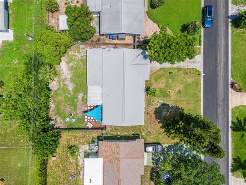 A home in SEMINOLE