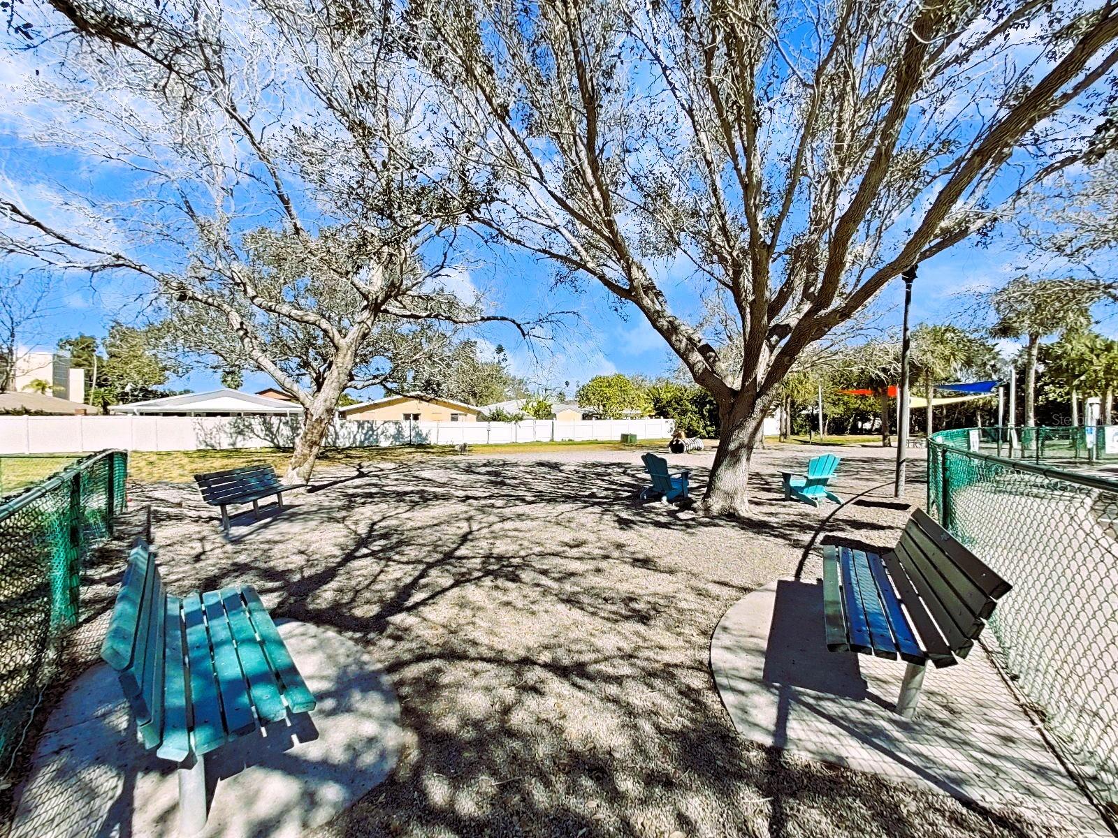 LA HACIENDA CONDO - Residential