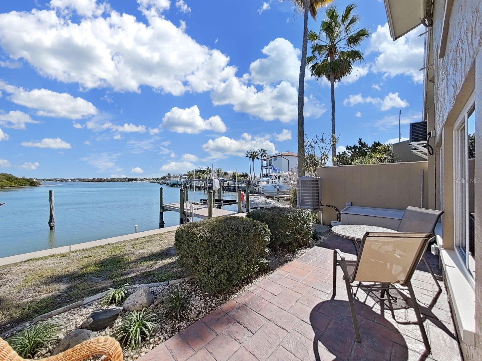 LA HACIENDA CONDO - Residential