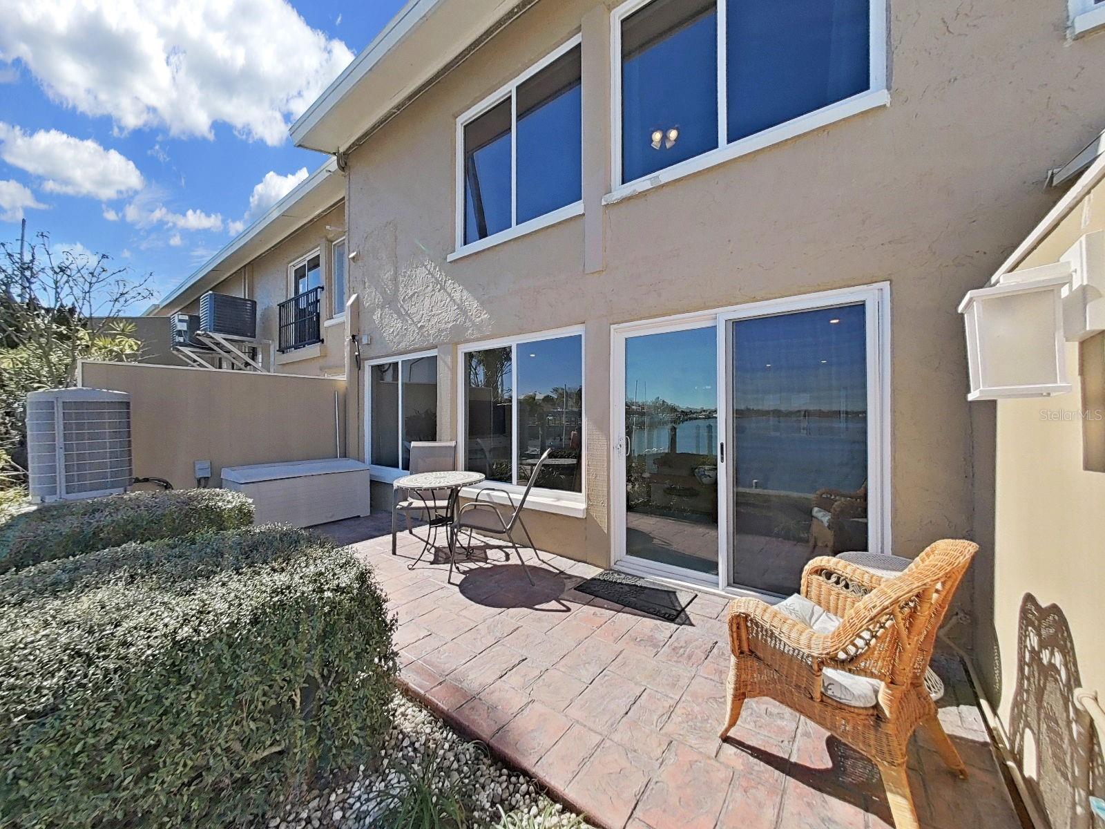 LA HACIENDA CONDO - Residential