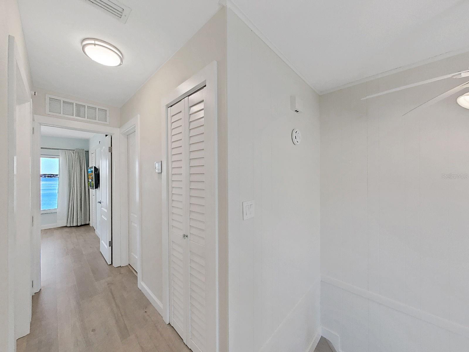 LA HACIENDA CONDO - Residential