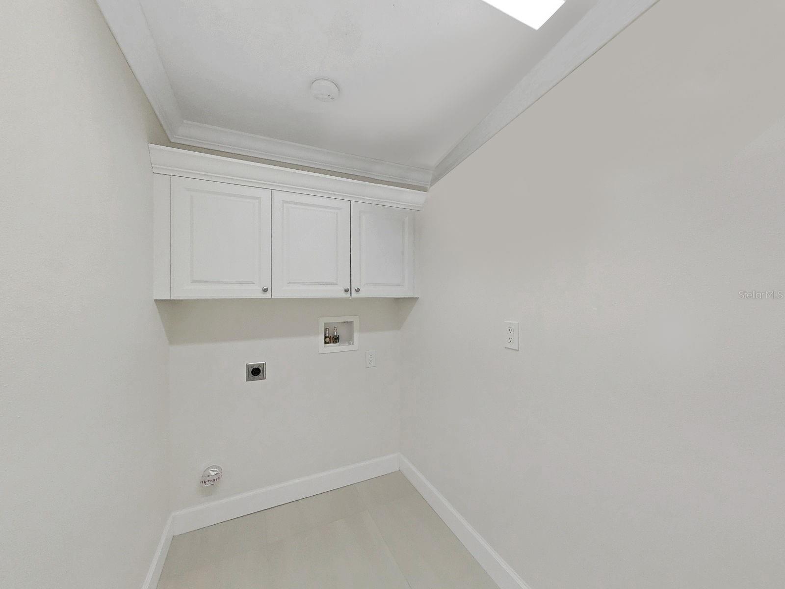 LA HACIENDA CONDO - Residential