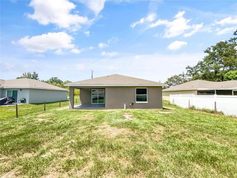 A home in AUBURNDALE