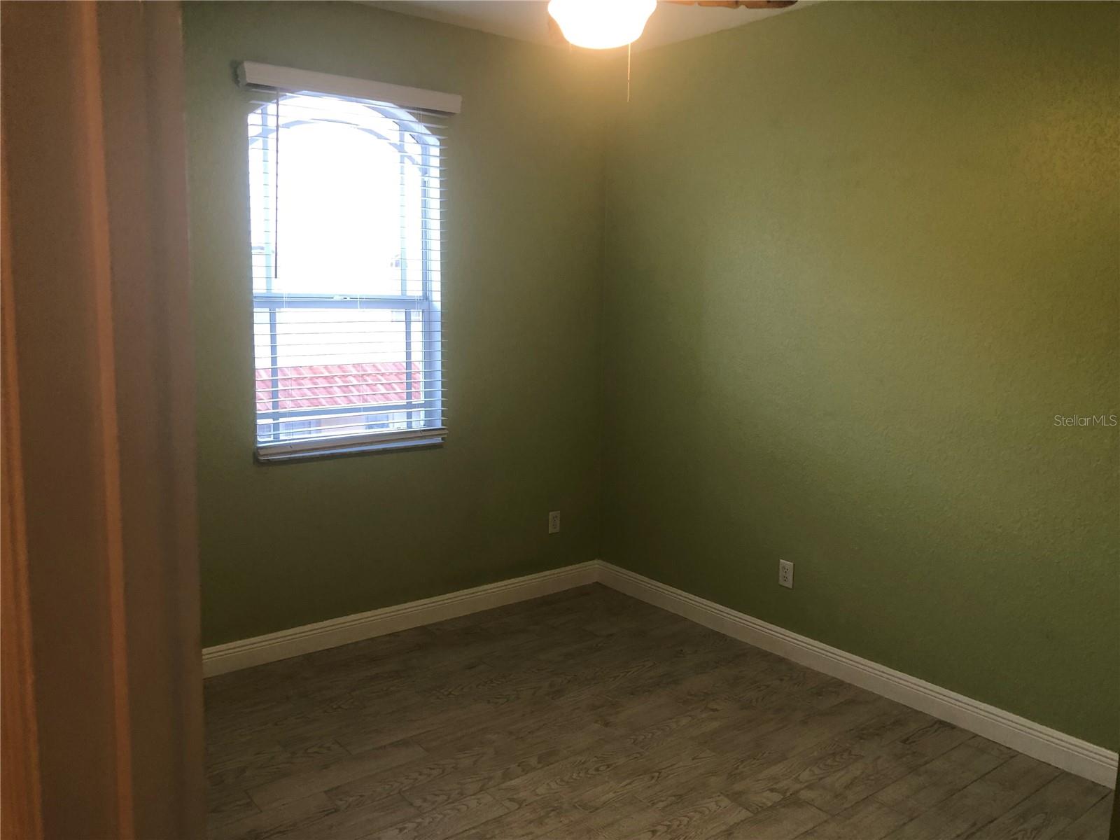 ENTRADA CONDO - Residential Lease