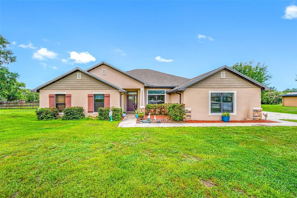 Photo of 14311 Hill Country Lane, Dade City, FL 33525 (MLS # TB8522598)