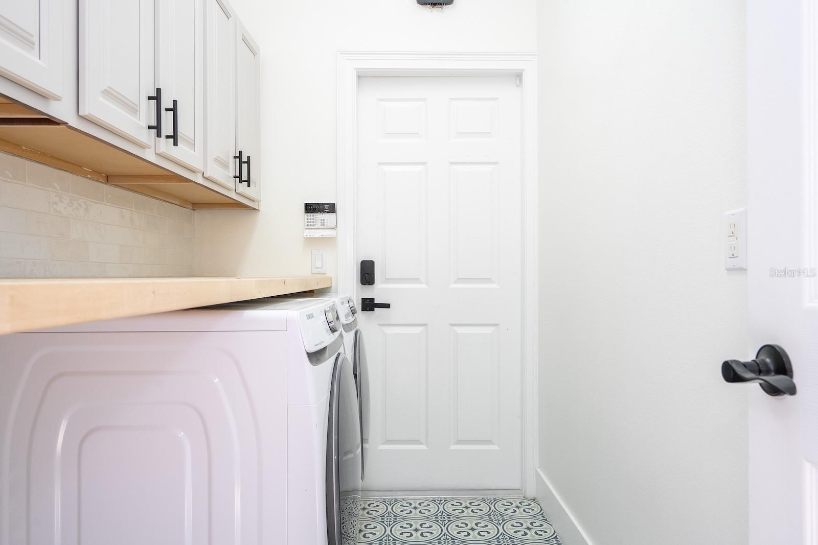 KEENES POINTE - Residential Lease