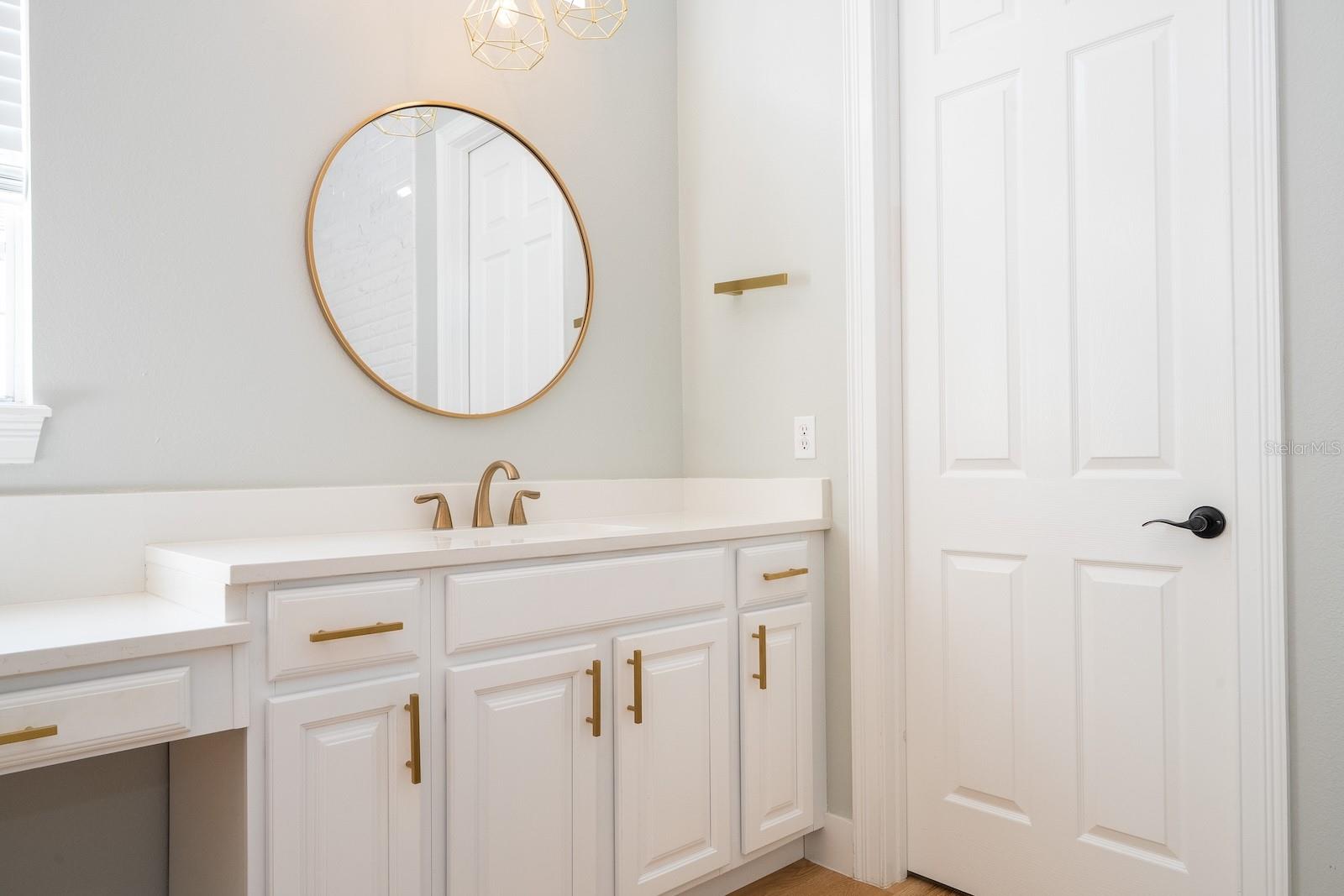 KEENES POINTE - Residential Lease