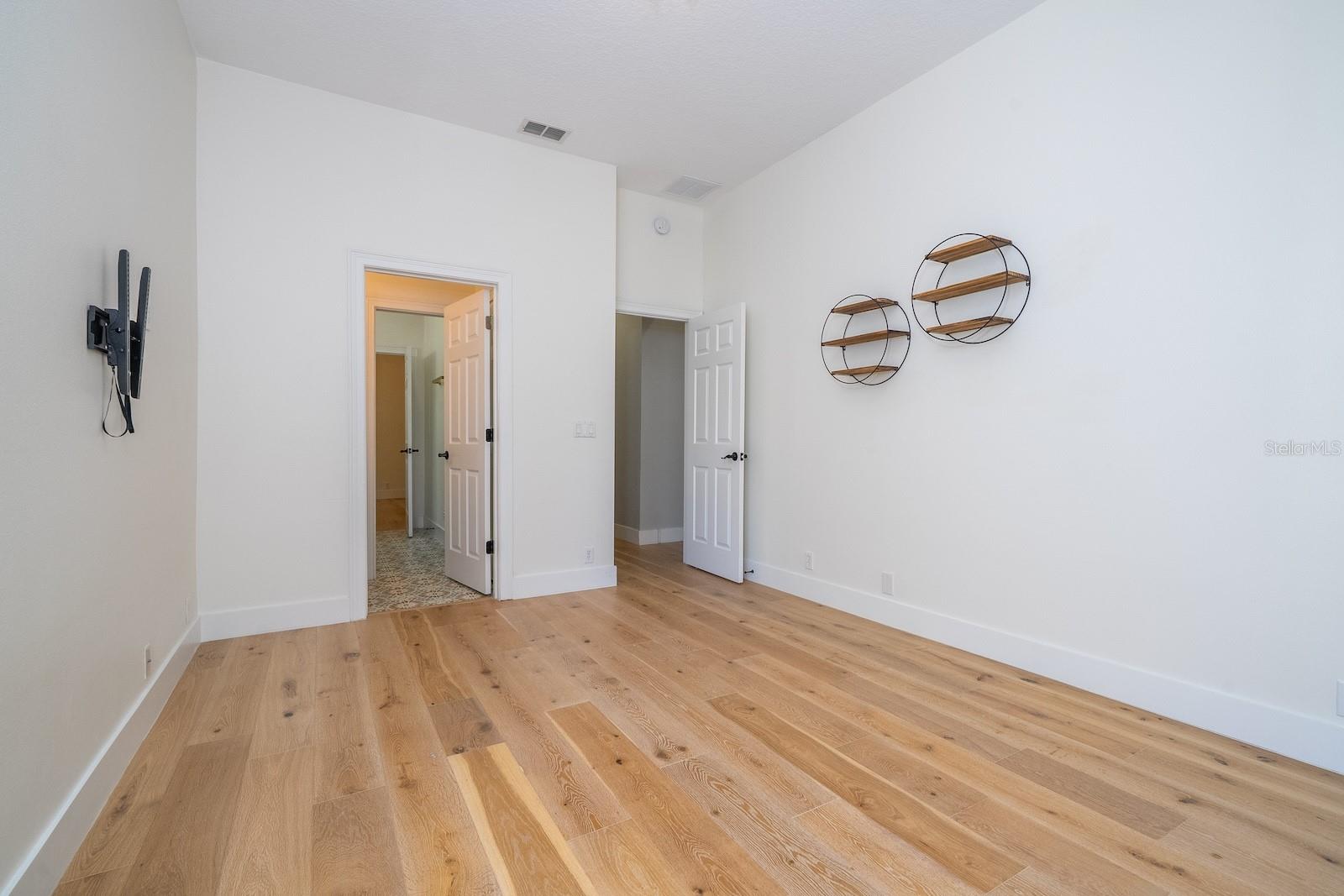 KEENES POINTE - Residential Lease