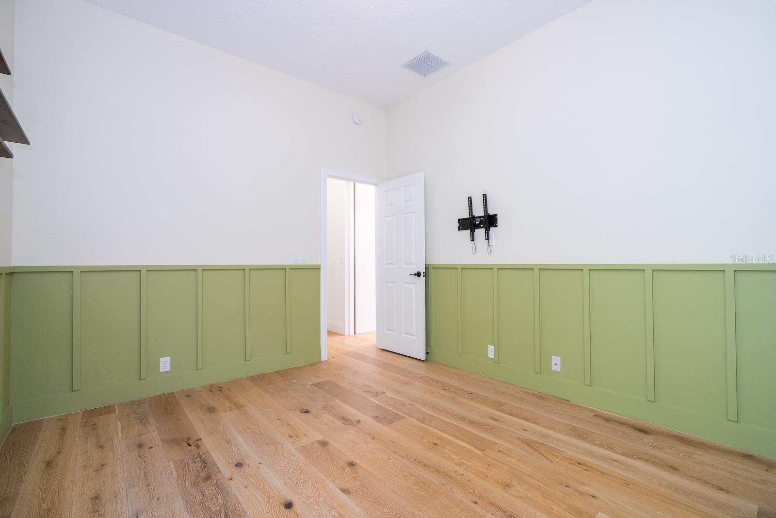 KEENES POINTE - Residential Lease