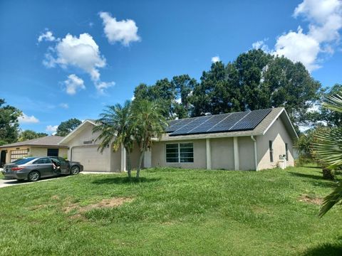 A home in PORT CHARLOTTE