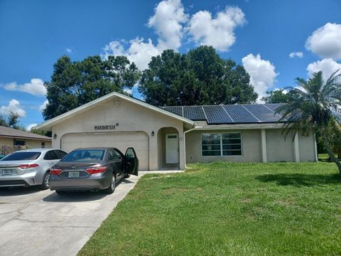 A home in PORT CHARLOTTE