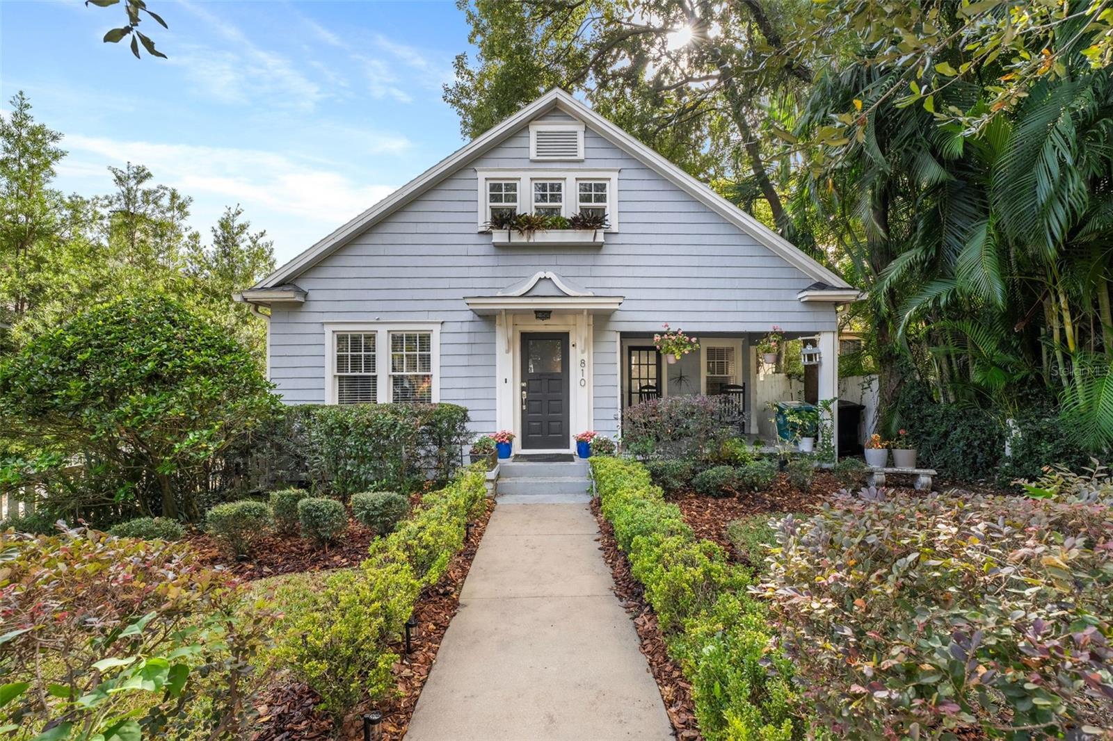 810 E CENTRAL BOULEVARD