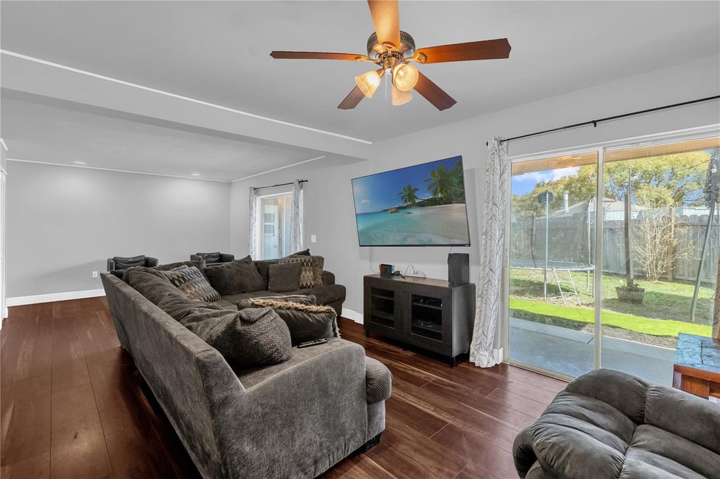 Photo of 5 Gumtree Court, Winter Springs, FL 32708 (MLS # O6390022)