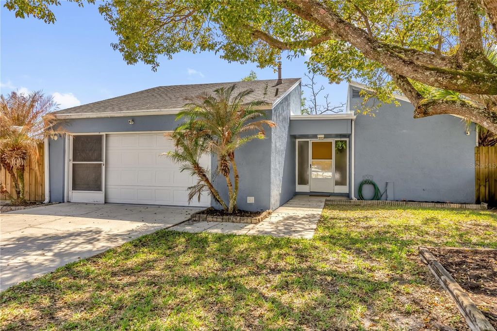 Photo of 5 Gumtree Court, Winter Springs, FL 32708 (MLS # O6390022)