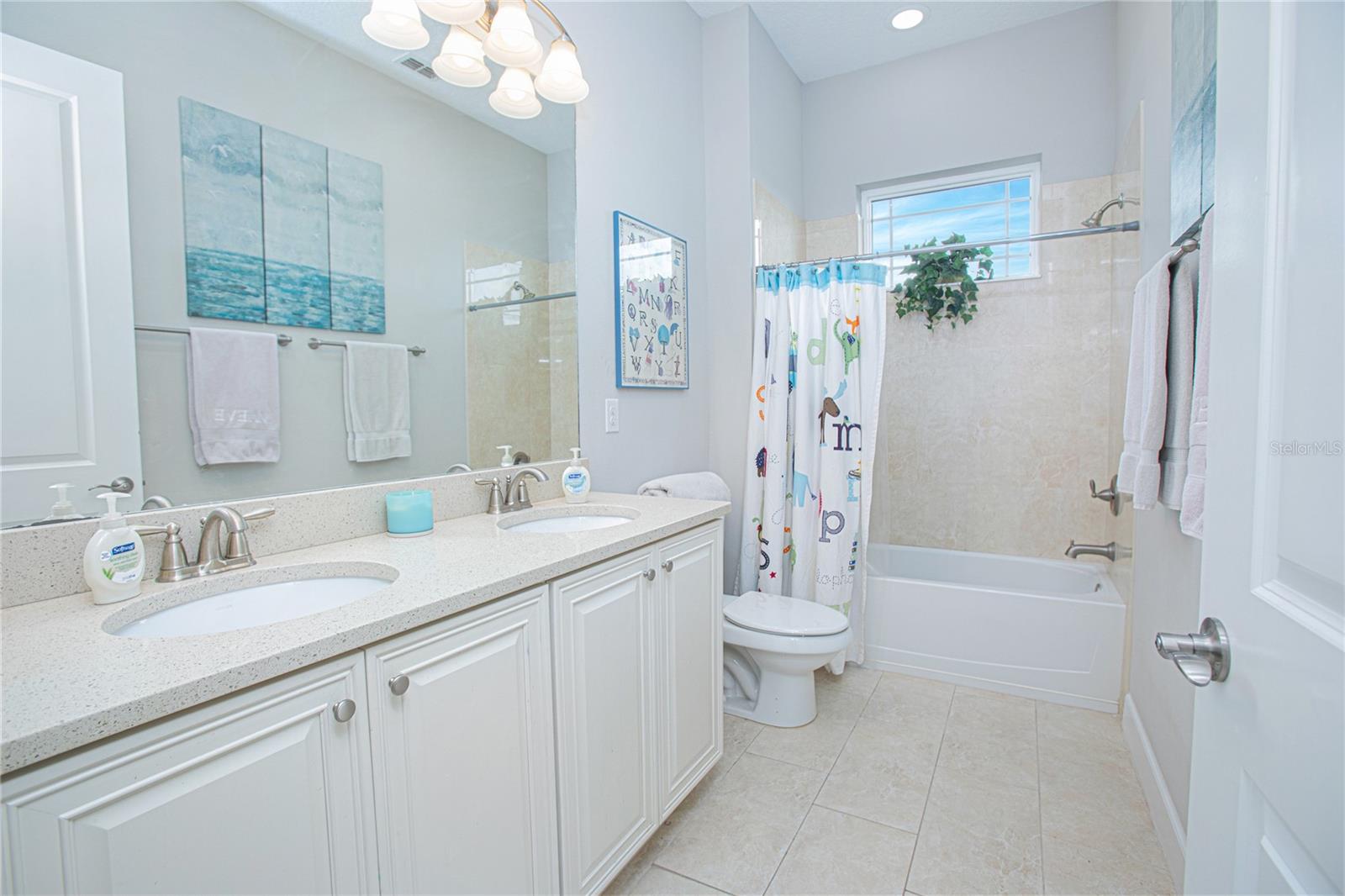 LAUREATE PARK - Residential