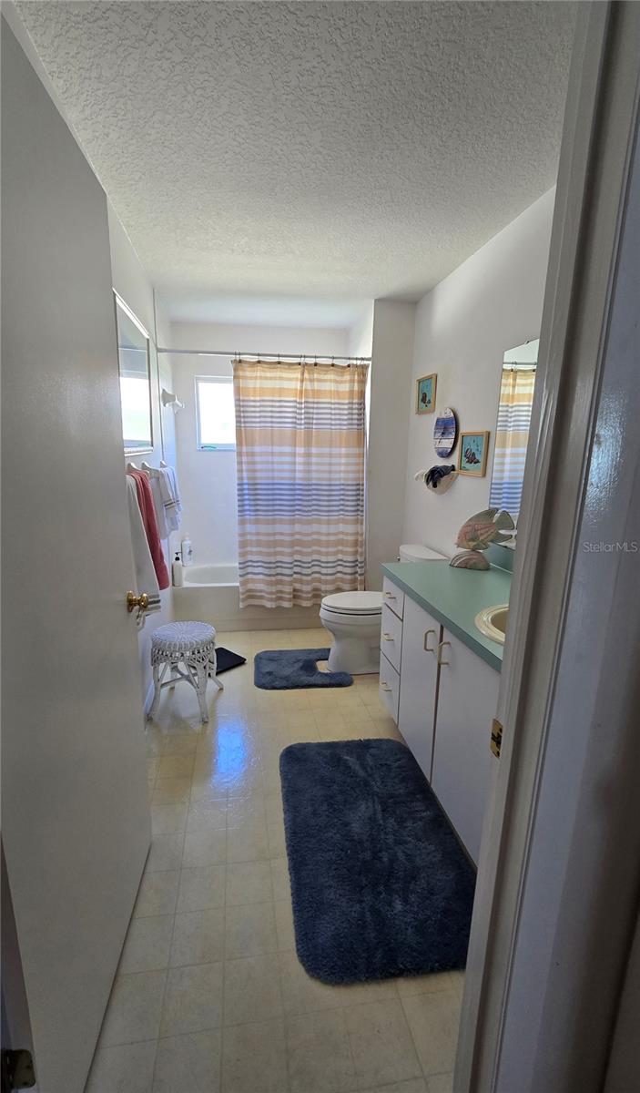 SWEETWATER GOLF & TENNIS CLUB SECOND ADD - Residential