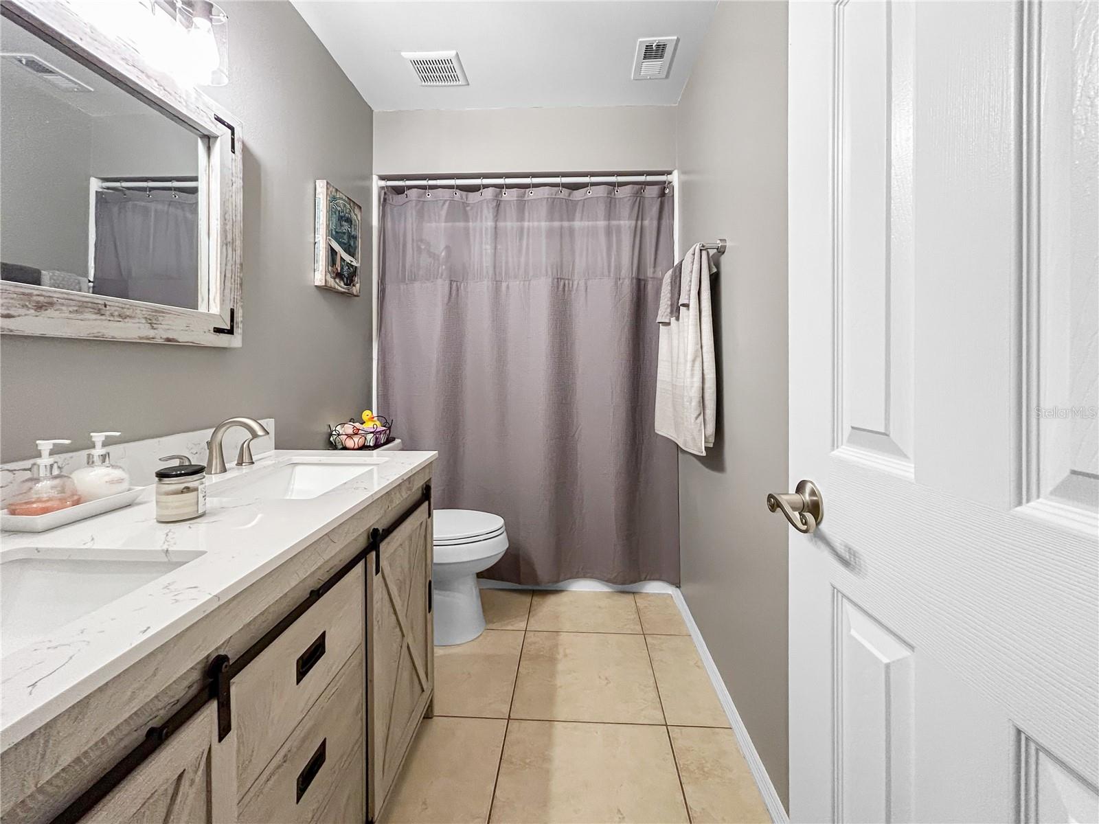 STERLING OAKS - Residential