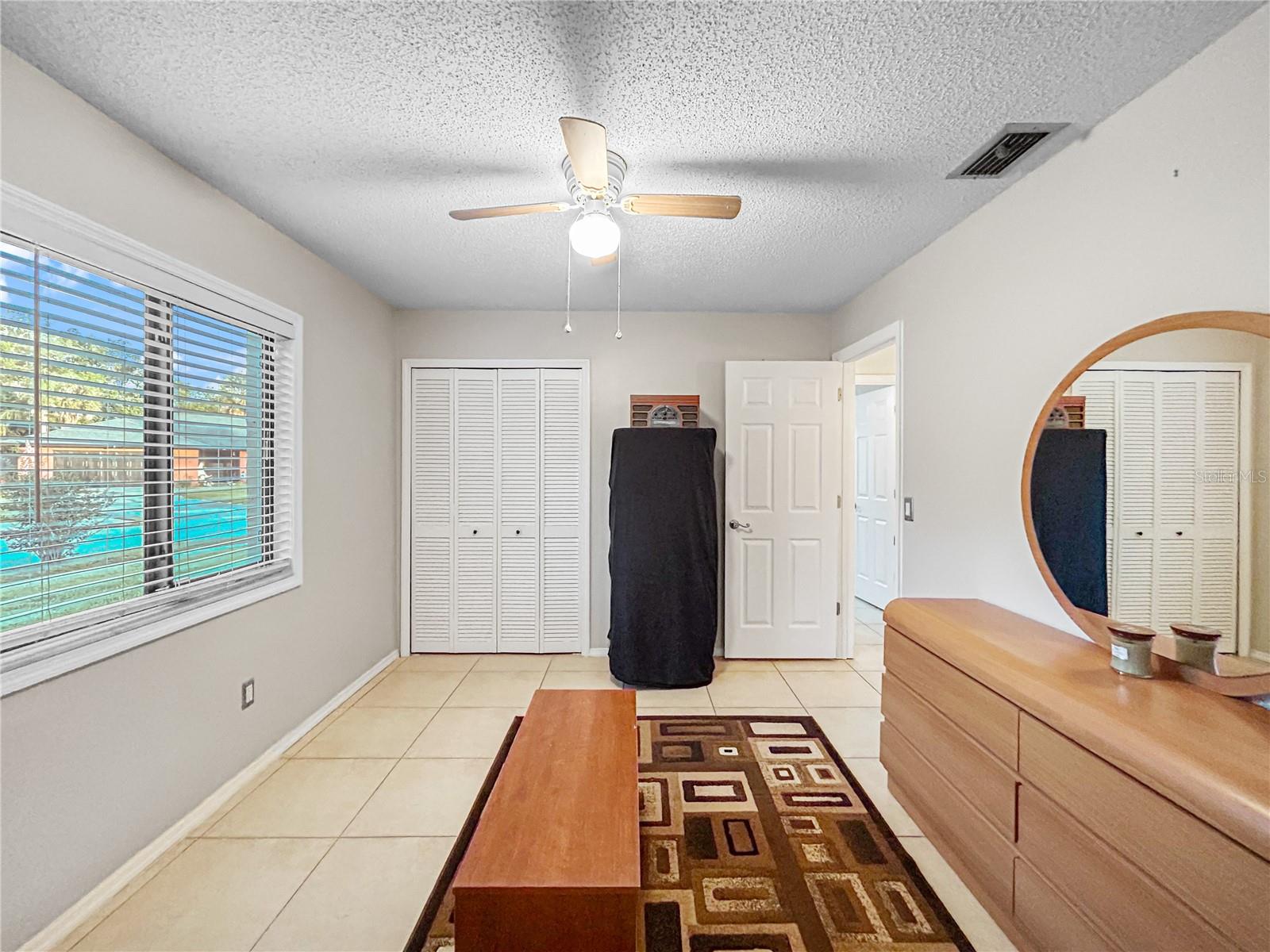 STERLING OAKS - Residential