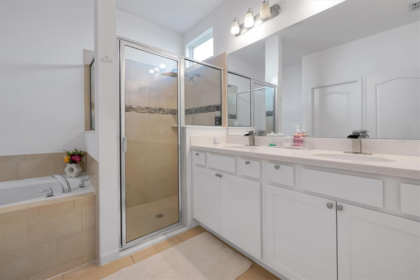 JOHNS LAKE LNDG PH 3 - Residential