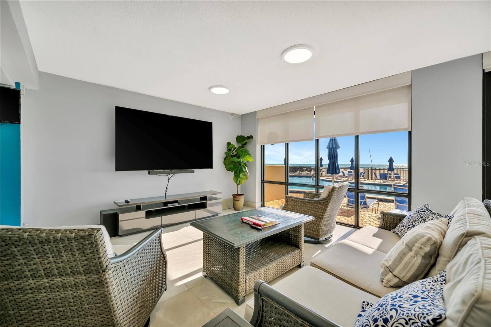 SEAMARK CONDO - Residential