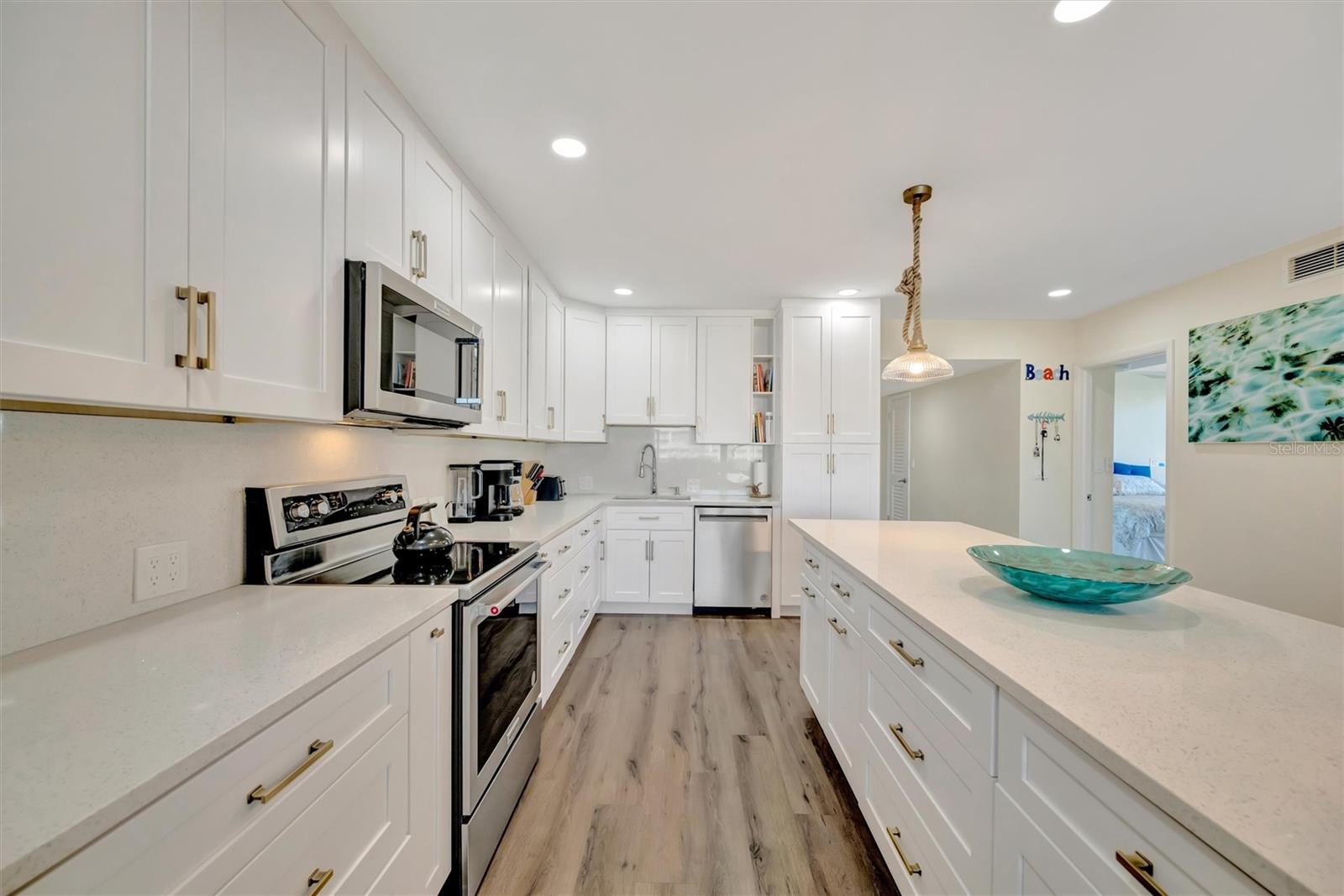 SEAMARK CONDO - Residential