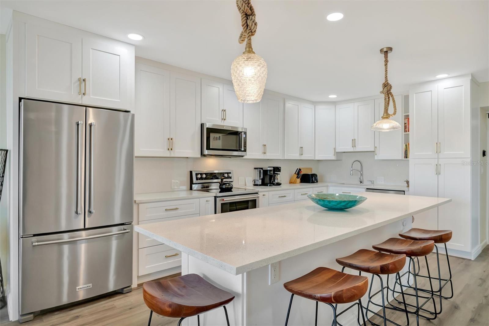 SEAMARK CONDO - Residential