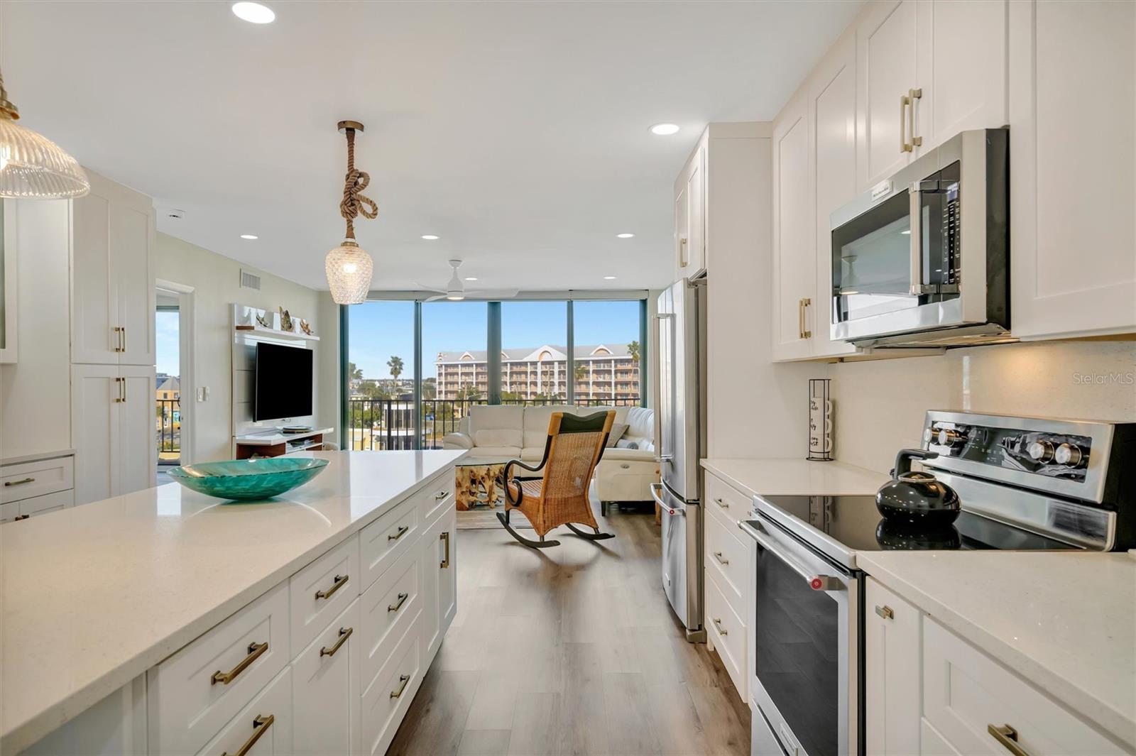 SEAMARK CONDO - Residential