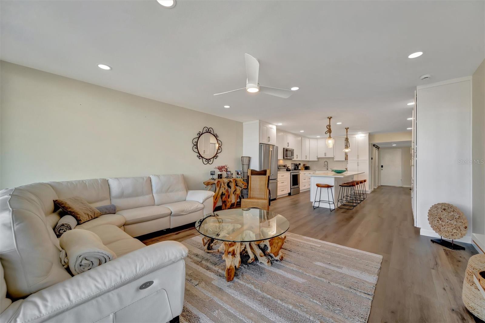 SEAMARK CONDO - Residential