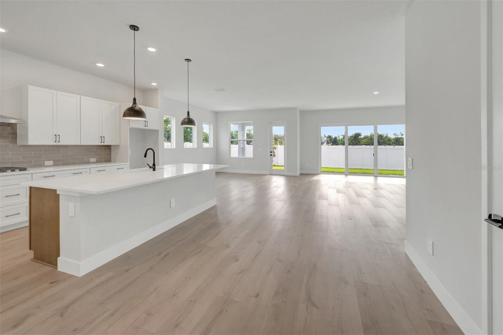 6823 HERON MEADOW DRIVE