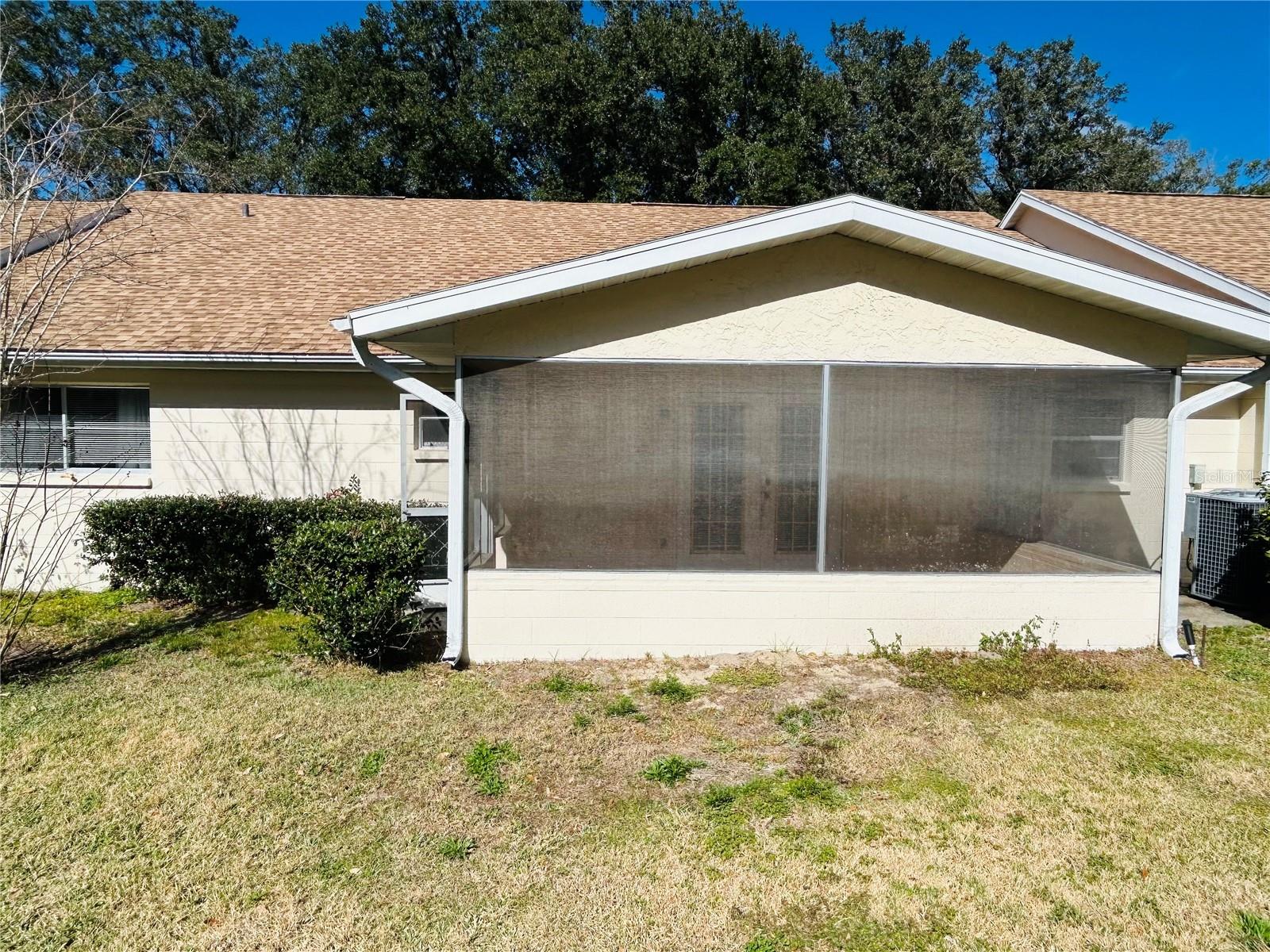 CIRCLE SQUARE WOODS - Residential