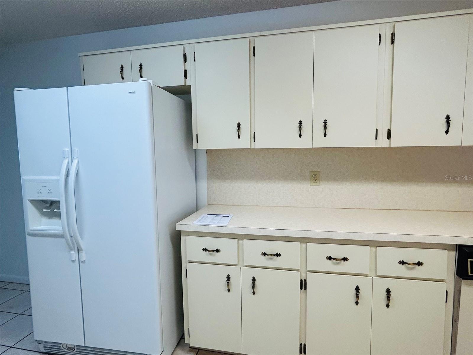 CIRCLE SQUARE WOODS - Residential