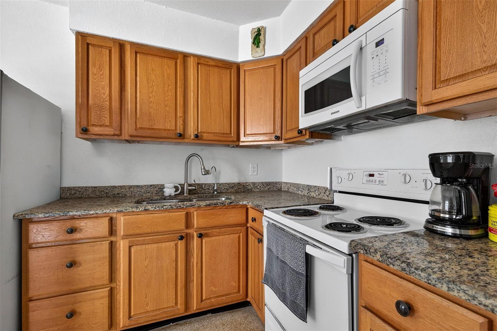 SALINAS EUCLID PARK SUB - Residential Income