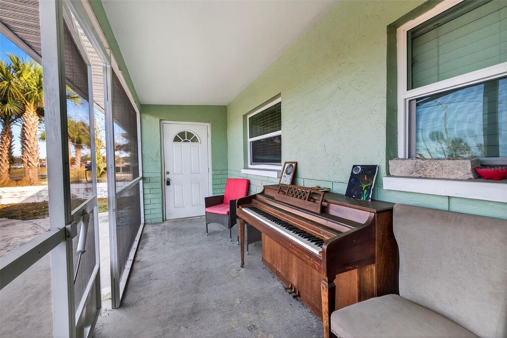 Photo of 1142 62nd Avenue N, St Petersburg, FL 33702 (MLS # TB8470603)