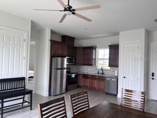 ACREAGE - Residential Lease