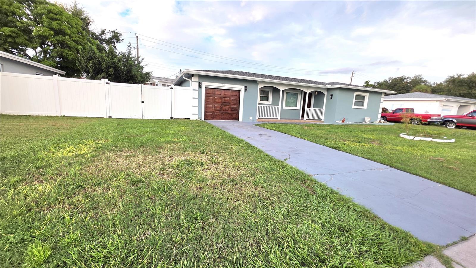 TANGELO PARK FIRST ADD - Residential