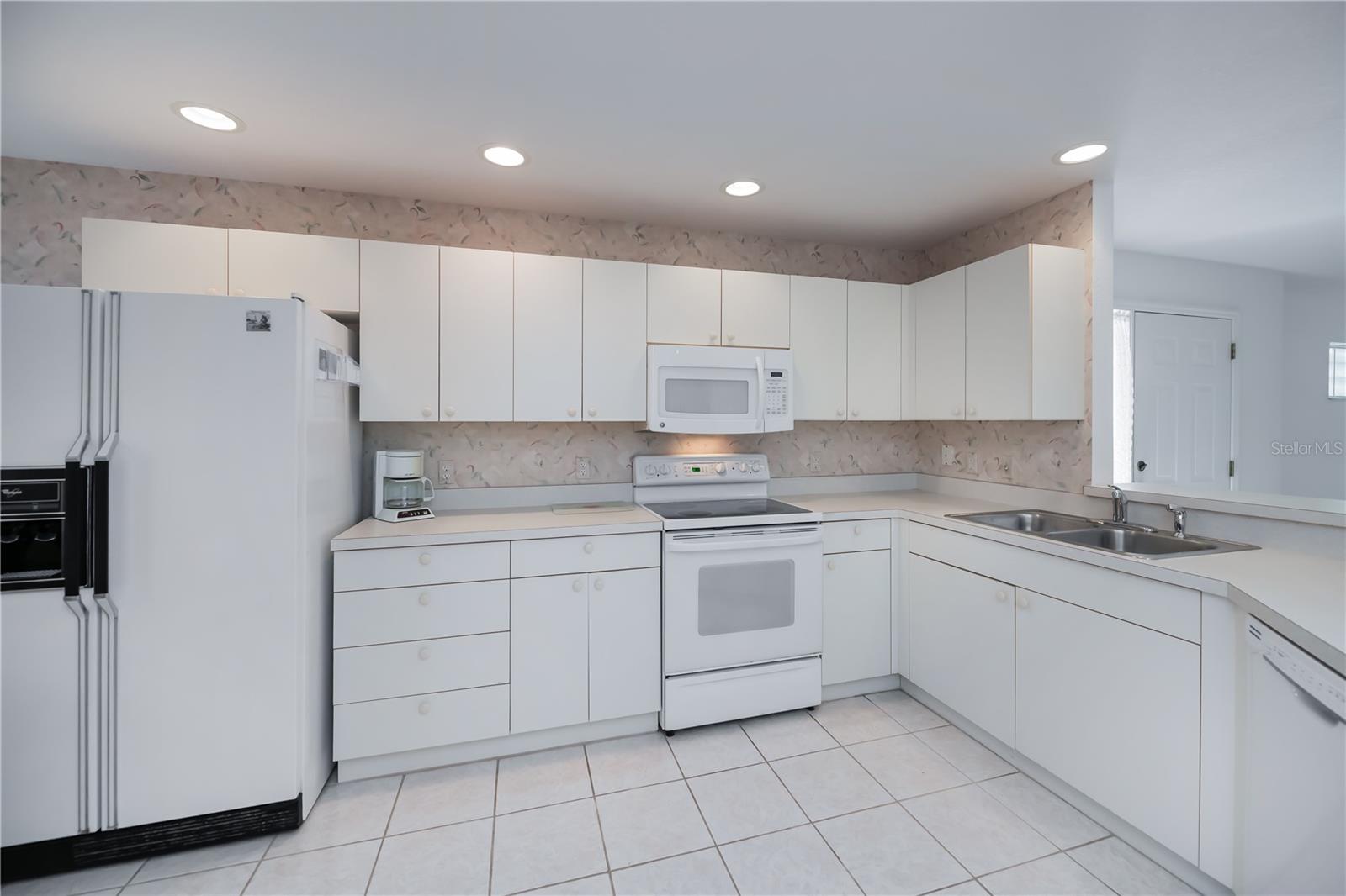 HERITAGE OAK PARK WATERS EDGE - Residential