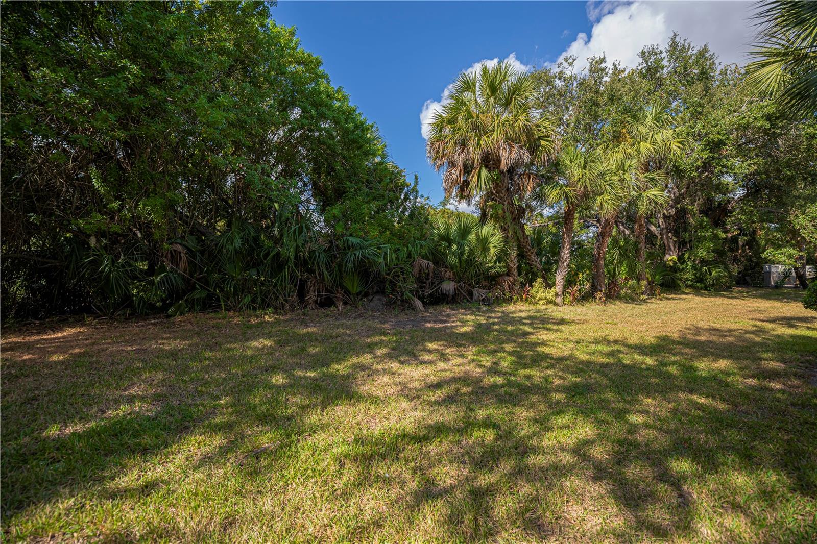 HERITAGE OAK PARK WATERS EDGE - Residential