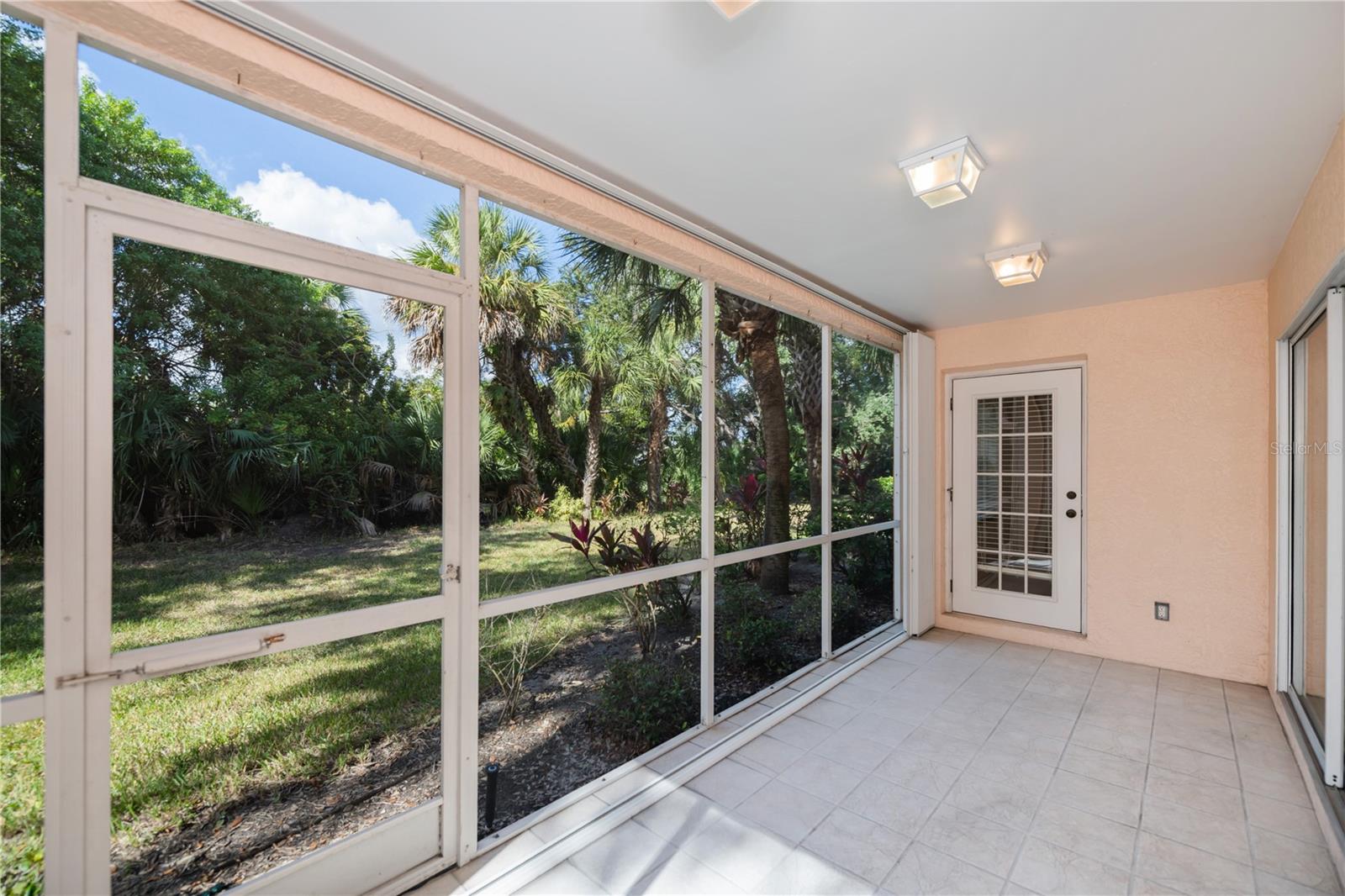 HERITAGE OAK PARK WATERS EDGE - Residential