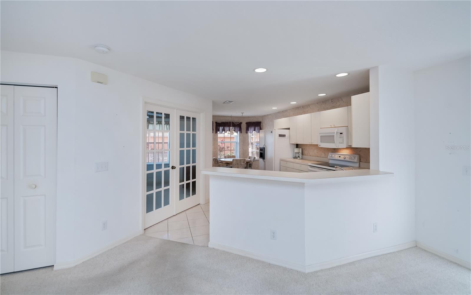 HERITAGE OAK PARK WATERS EDGE - Residential