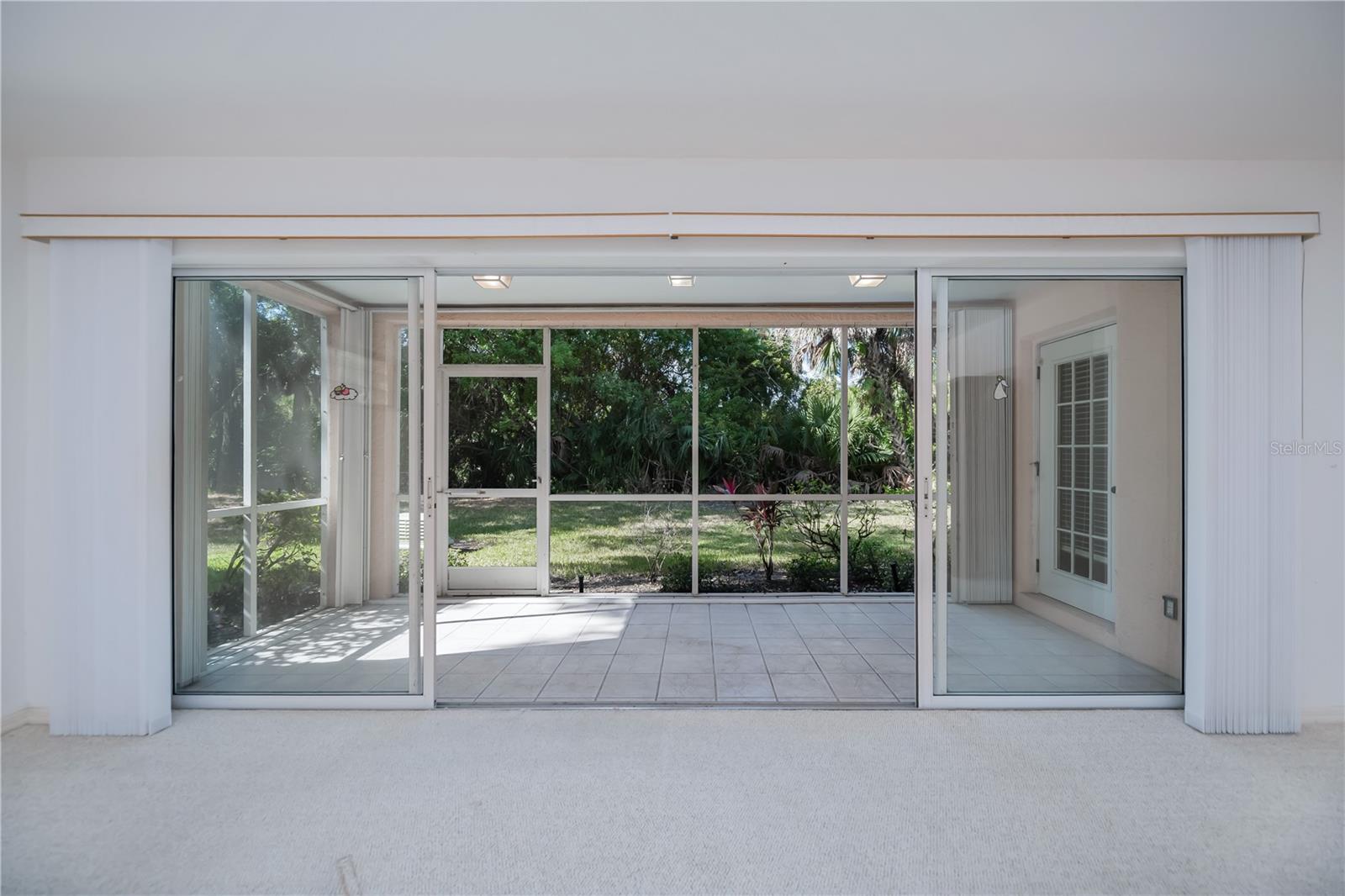 HERITAGE OAK PARK WATERS EDGE - Residential